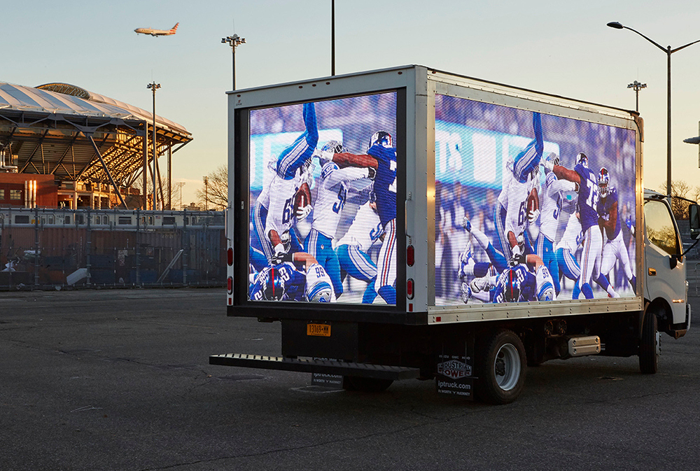 LED Trucks C BM Outdoor OOH Media